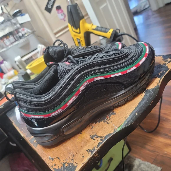 Undefeated x Airmax 97 OG "Black" mens size 11.5 - Picture 4 of 7